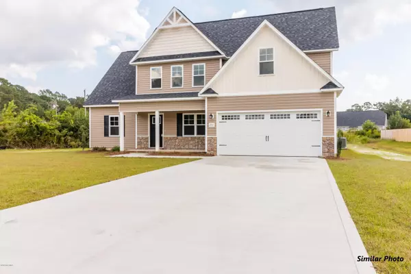 112 Heron Watch DR, Hubert, NC 28539