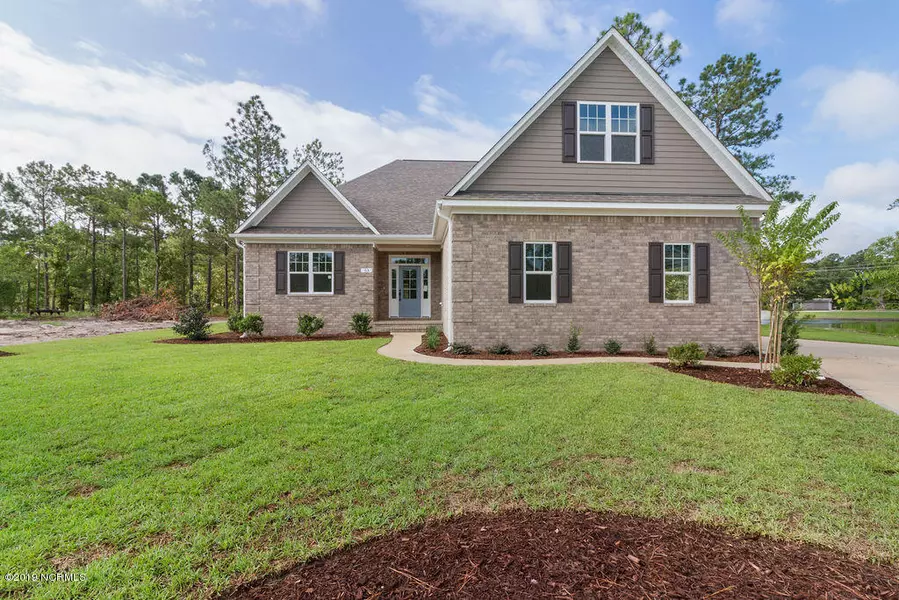 631 Crown Pointe DR, Hampstead, NC 28443