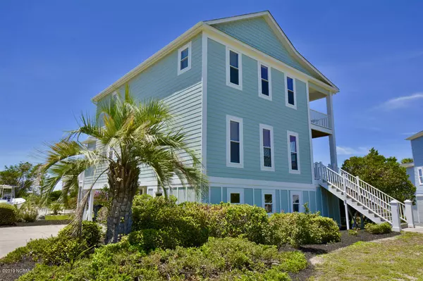 109 Strawflower DR, Holden Beach, NC 28462