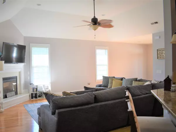 Hampstead, NC 28443,706 Highlands DR