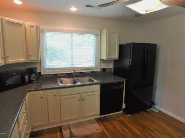 Jacksonville, NC 28540,9 Dewitt ST