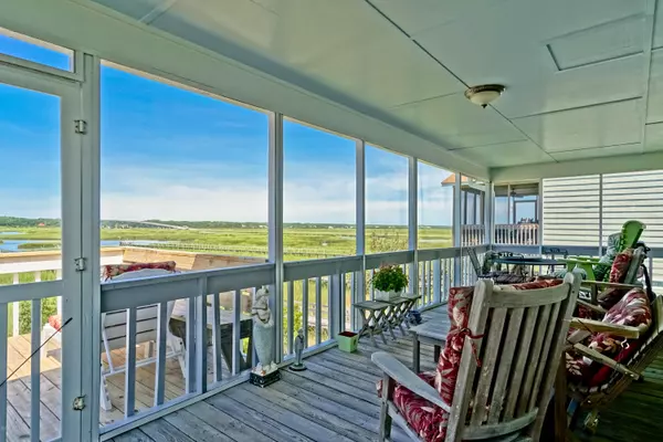 Sunset Beach, NC 28468,306 North Shore DR W