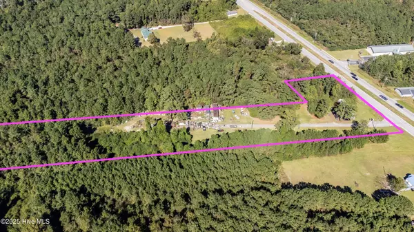 2460 Piney Green RD, Midway Park, NC 28544