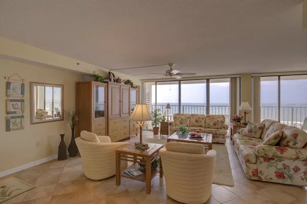 North Topsail Beach, NC 28460,4110 Island DR #201