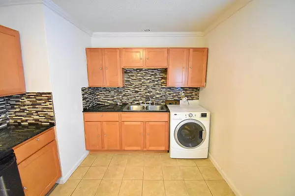 New Bern, NC 28562,1415 Mockingbird LN