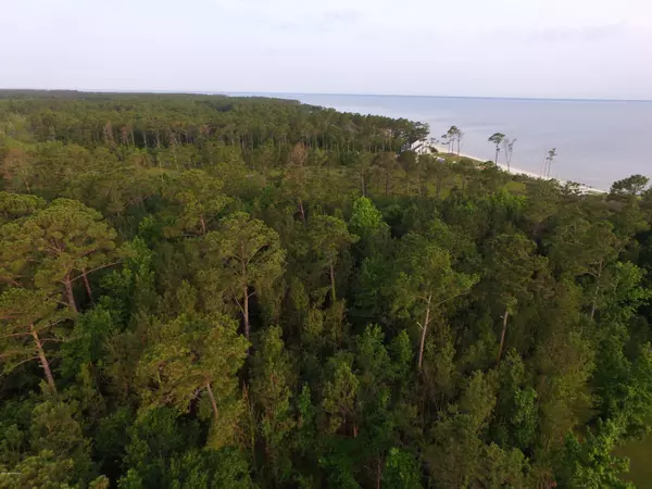 Beaufort, NC 28516,157 Herring Pond CT