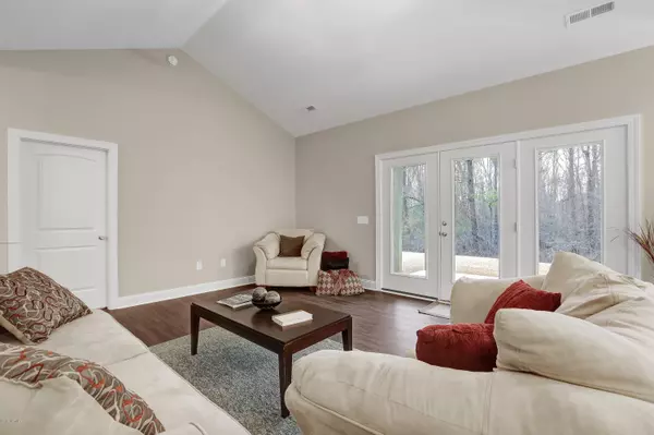 Rocky Point, NC 28457,380 Avendale DR