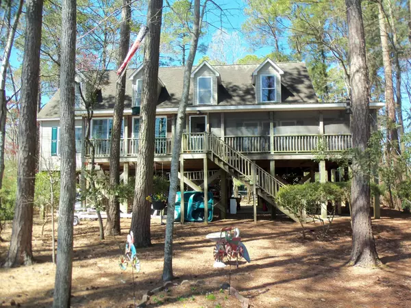 Belhaven, NC 27810,124 Schooner Point