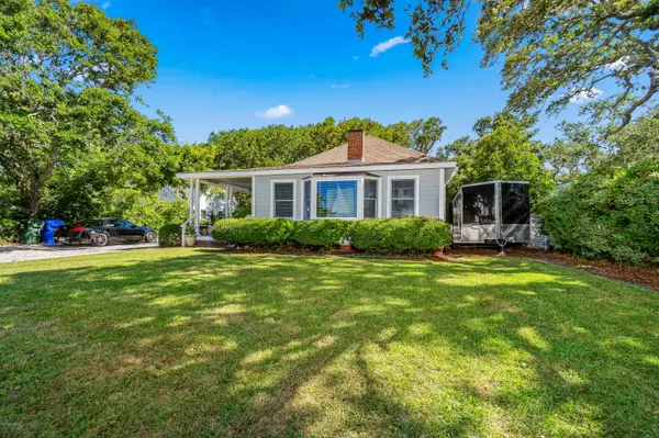 2207 Front ST, Beaufort, NC 28516