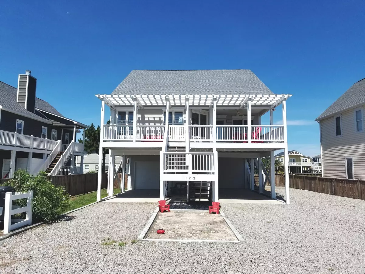 Holden Beach, NC 28462,123 Crab ST