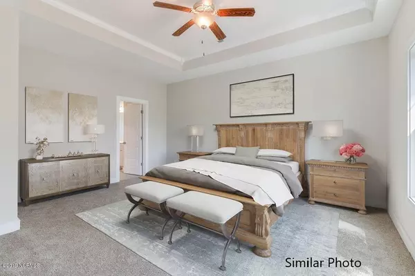 Hubert, NC 28539,301 Garland Shores DR