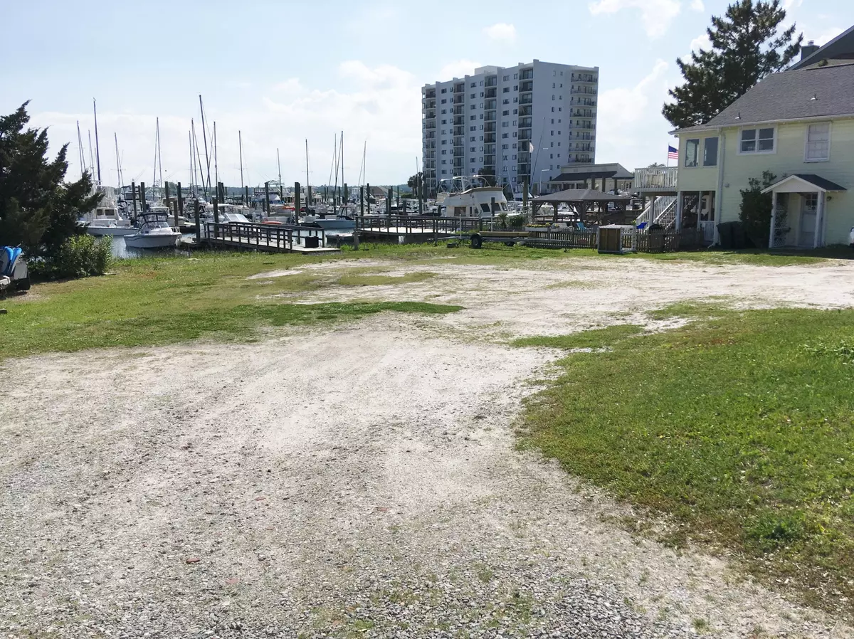 Wrightsville Beach, NC 28480,424 Causeway Drive