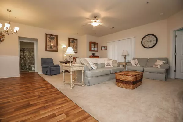 Surf City, NC 28445,200 Gateway Condos DR #215