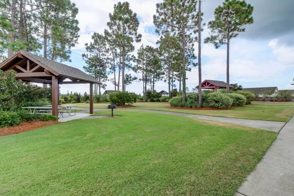 Holly Ridge, NC 28445,201 Red Carnation DR