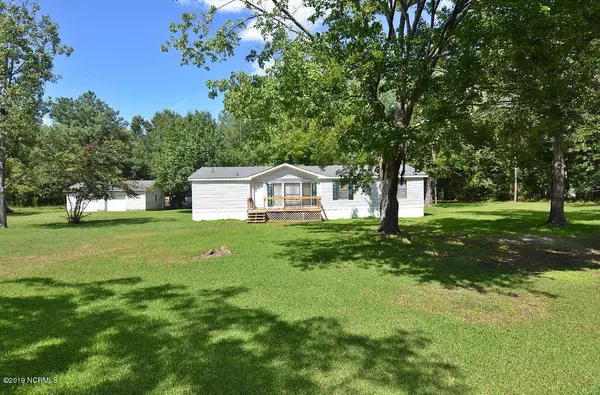 928 Pond RD, Rocky Point, NC 28457