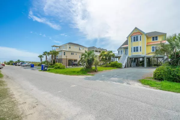 Oak Island, NC 28465,119 SE 67th ST