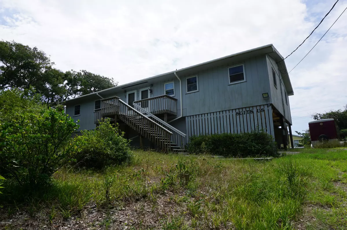 Emerald Isle, NC 28594,5803 Mclean ST