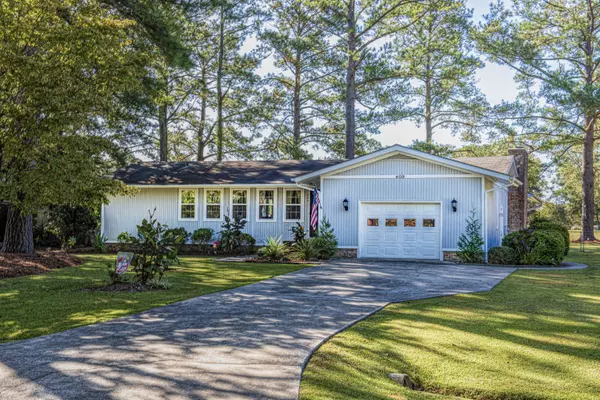 409 Rockledge Road, New Bern, NC 28562