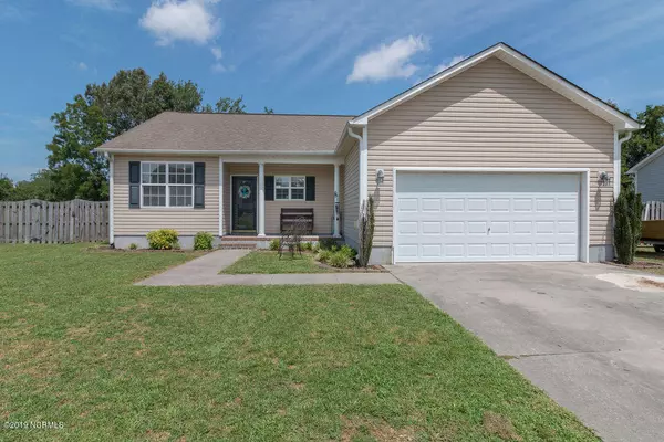 115 Briar Hollow DR, Jacksonville, NC 28540