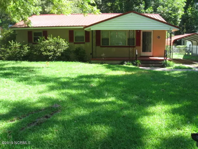 Lake Waccamaw, NC 28450,214 Nancy ST