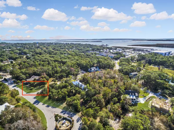 12 W Owens St. ST, Southport, NC 28461