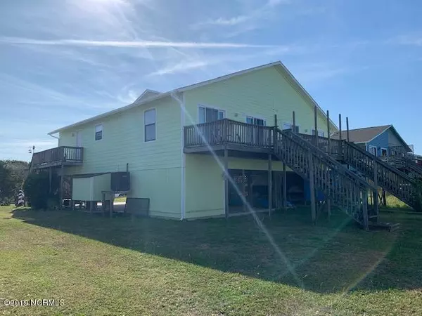 North Topsail Beach, NC 28460,215 Coastal Drive