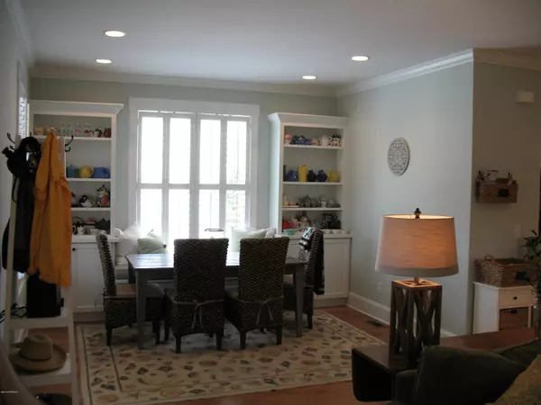 Southport, NC 28461,505 Majestys CT