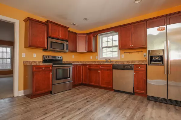 Holly Ridge, NC 28445,107 Sages Ridge DR