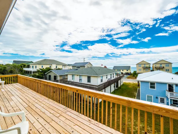 Surf City, NC 28445,106 Sound DR