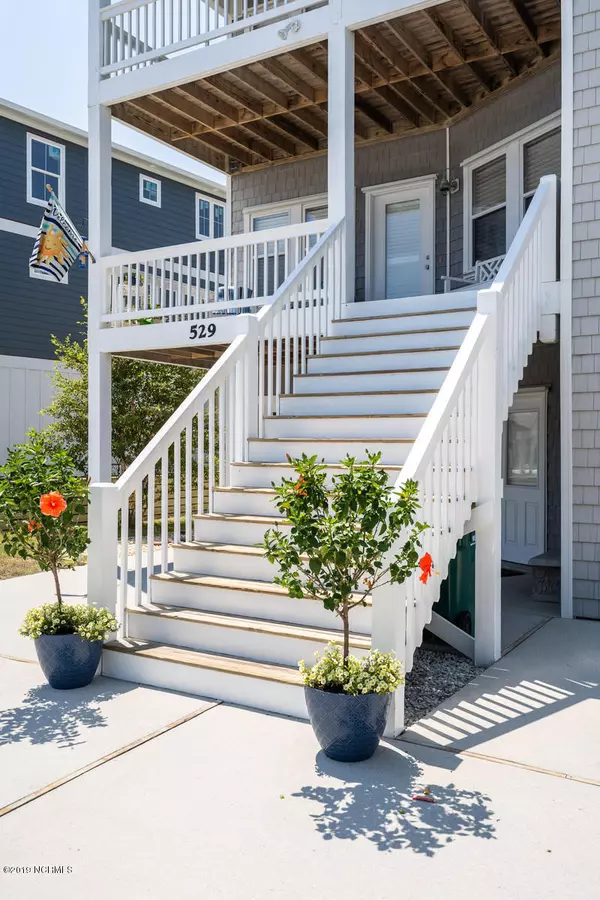 Kure Beach, NC 28449,529 Anchor WAY