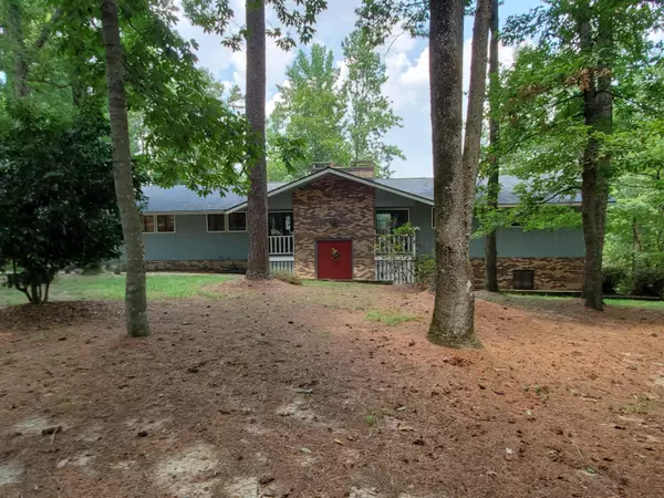 30 Scott Place RD, Clinton, NC 28328