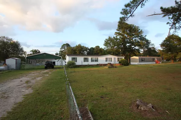 39 Mcdaniel RD, Lumberton, NC 28360