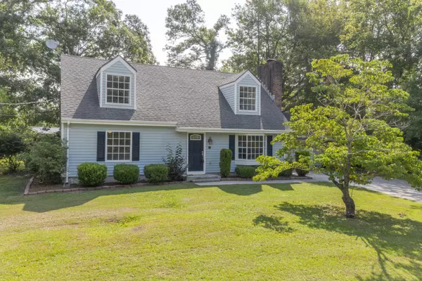 508 Friendly RD, Morehead City, NC 28557