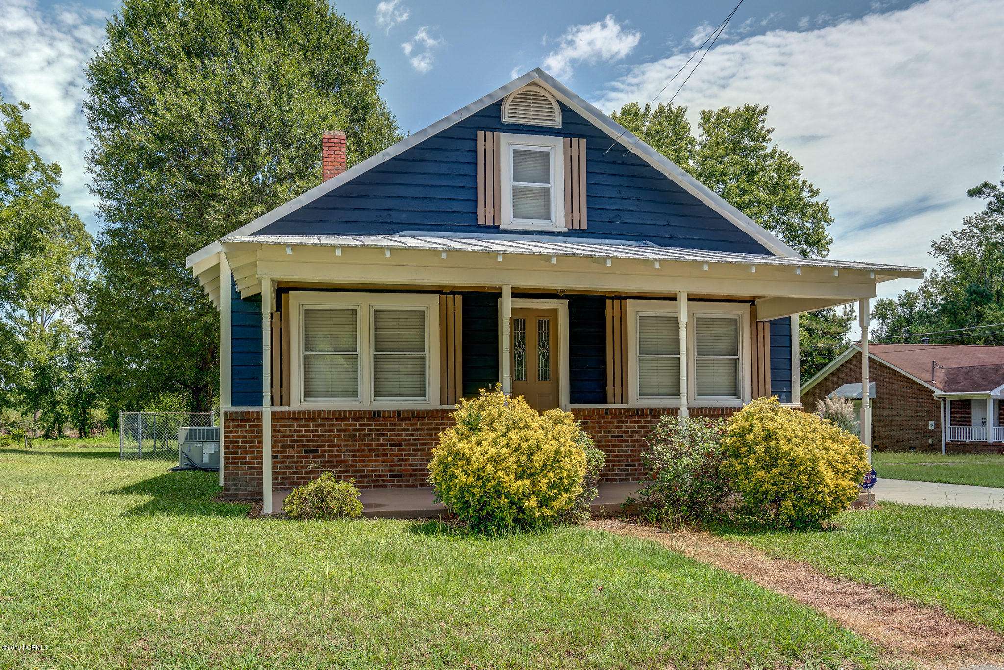 Kenly, NC 27542,502 W 2nd ST