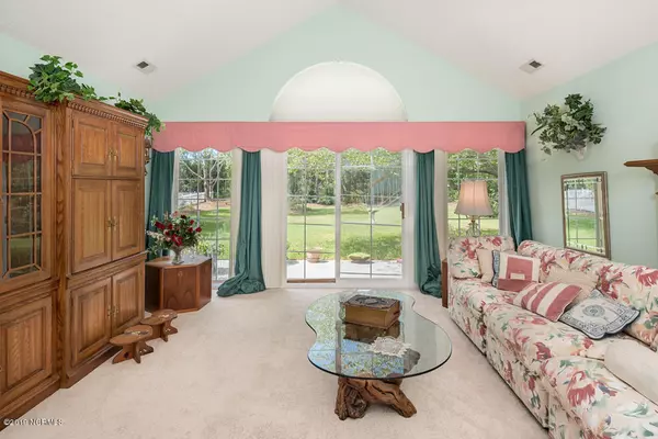 Cedar Point, NC 28584,146 Magens WAY
