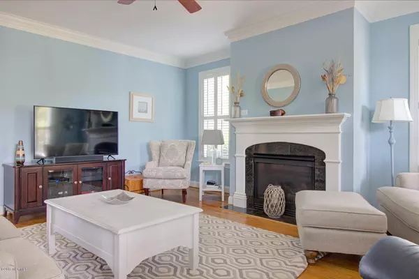 Southport, NC 28461,5136 Fernwood DR