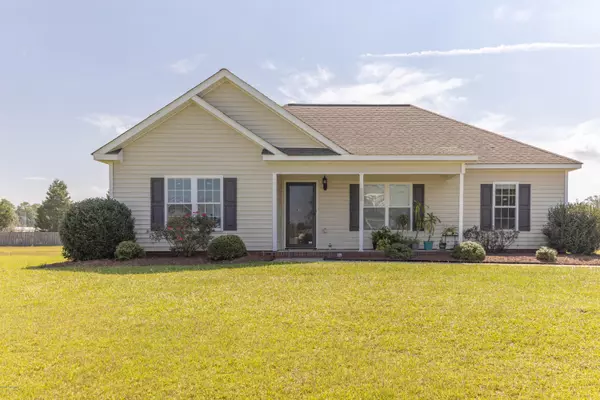 545 Rachel Lane, Grimesland, NC 27837