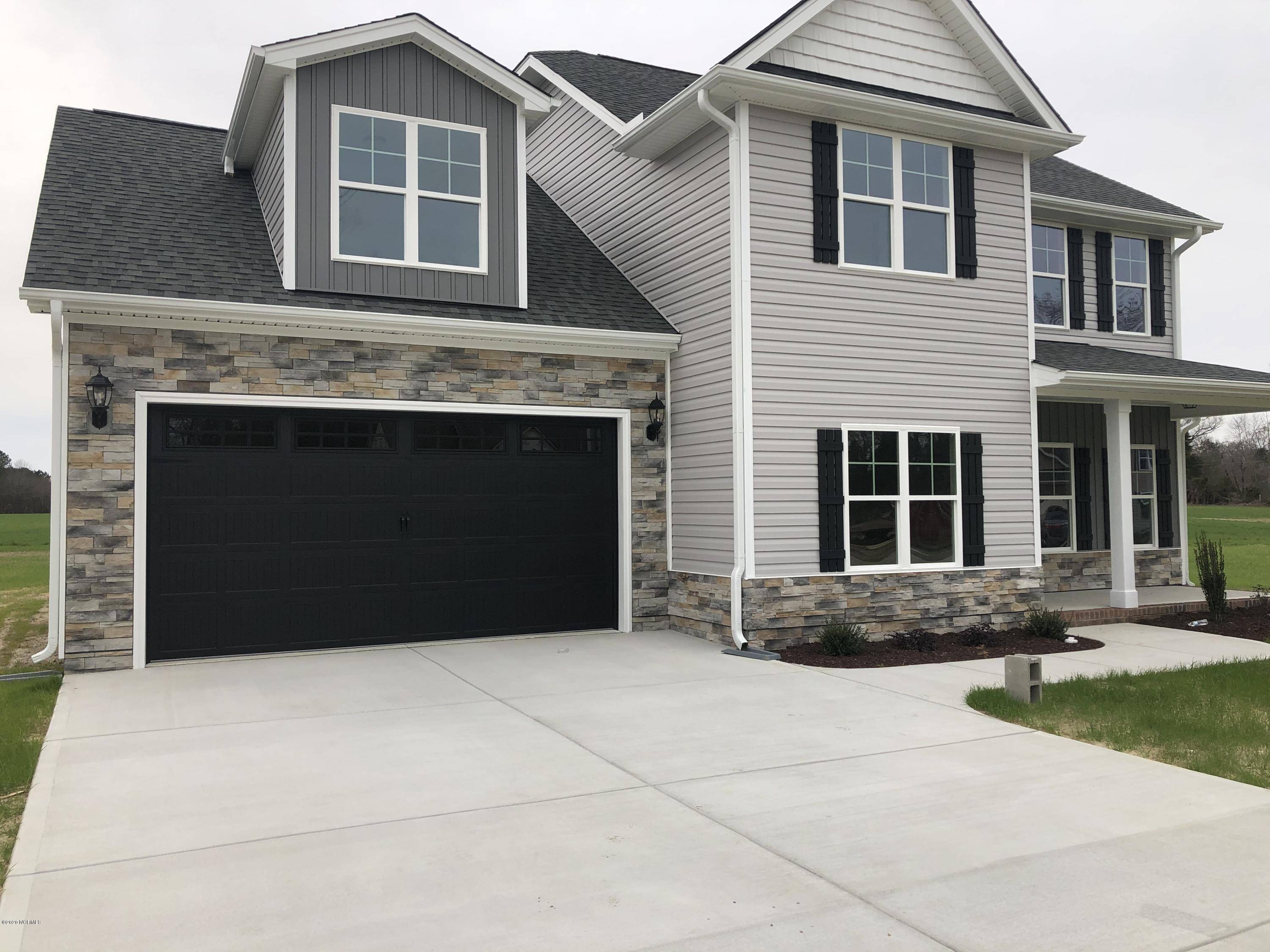 Kenly, NC 27542,203 Woolrich DR
