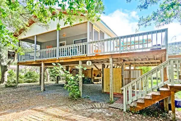 Oak Island, NC 28465,212 SE 79th Street