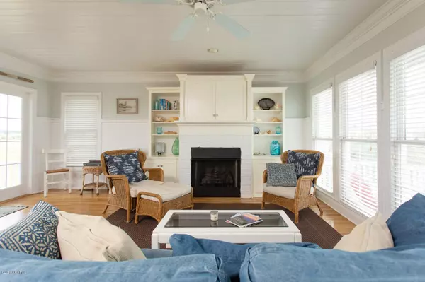 Holden Beach, NC 28462,636 Ocean BLVD W