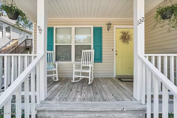 Oak Island, NC 28465,122 NE 13th Street