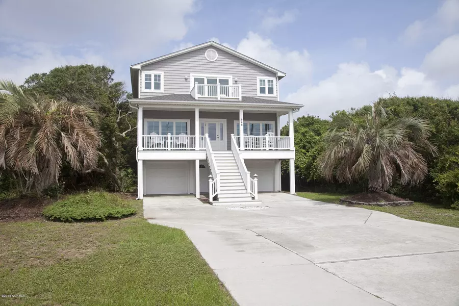 946 S Fort Fisher BLVD, Kure Beach, NC 28449