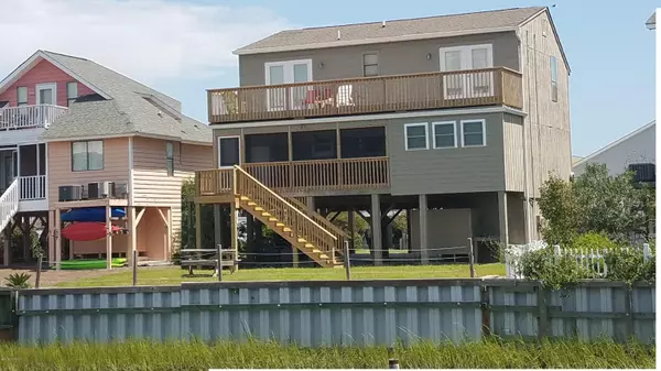 420 Sailfish ST, Sunset Beach, NC 28468