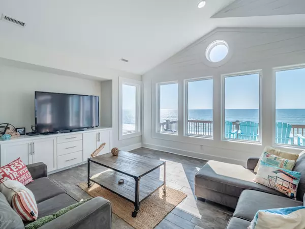 Surf City, NC 28445,118 N Shore DR