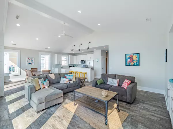 Surf City, NC 28445,118 N Shore DR