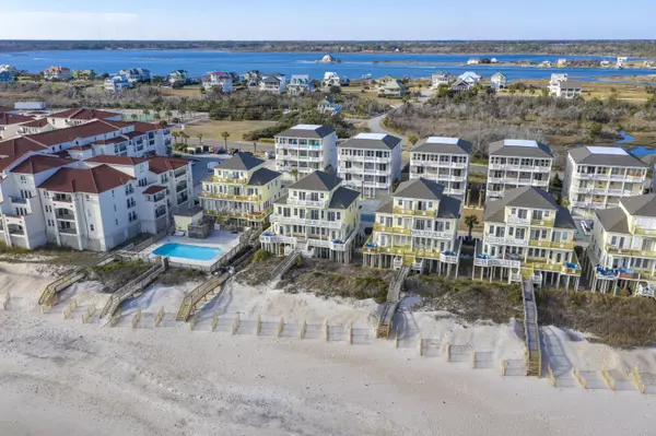 North Topsail Beach, NC 28460,830 Villas DR