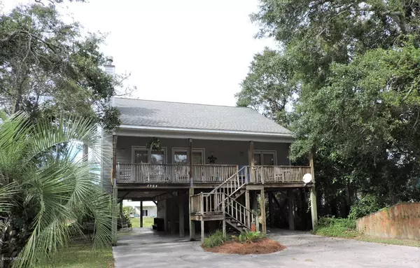 Emerald Isle, NC 28594,7204 Archers Creek DR