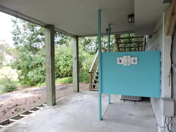 Emerald Isle, NC 28594,7204 Archers Creek DR