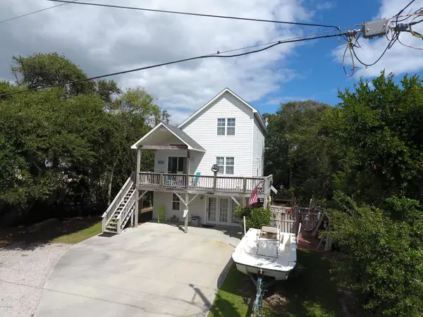 Emerald Isle, NC 28594,302 Cedar ST