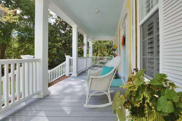 Southport, NC 28461,5127 Prices Creek DR